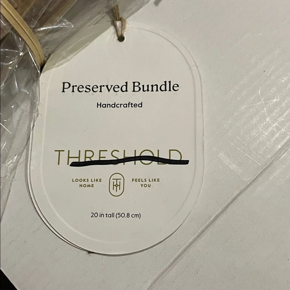 Threshold Preserved Bundle with Natural Hues